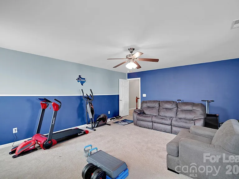 106 Ashton Dr — Photo 10