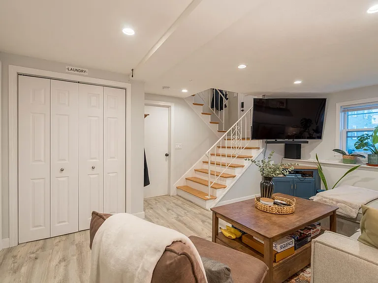 35 Putnam St — Photo 22