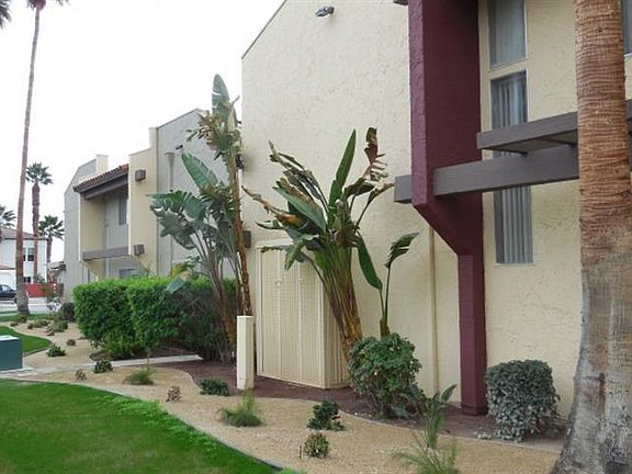 3rd image of 51020 Eisenhower Dr Unit 22