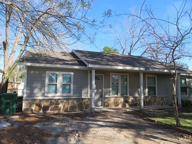 1st image of 2930 Tidewater Dr