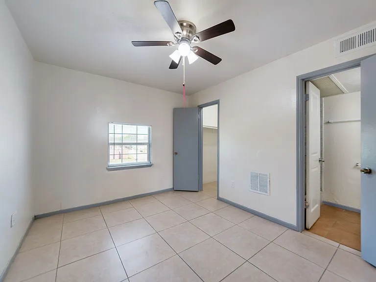 Hurry! Move Inspecial Housing Accepted. — Photo 8