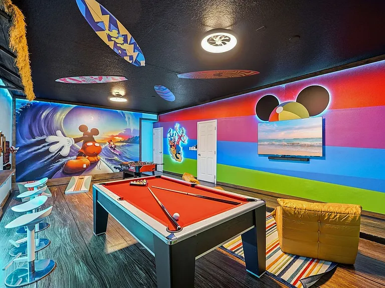 Building's Lounge