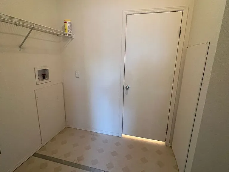 2976 Spinnaker Dr — Photo 14