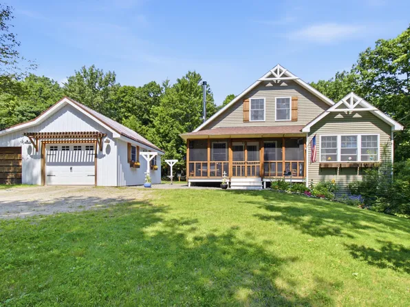 25 Moes Way, Wales, ME 04280