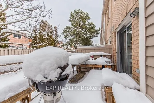 833 Scollard Ct #81 — Photo 25