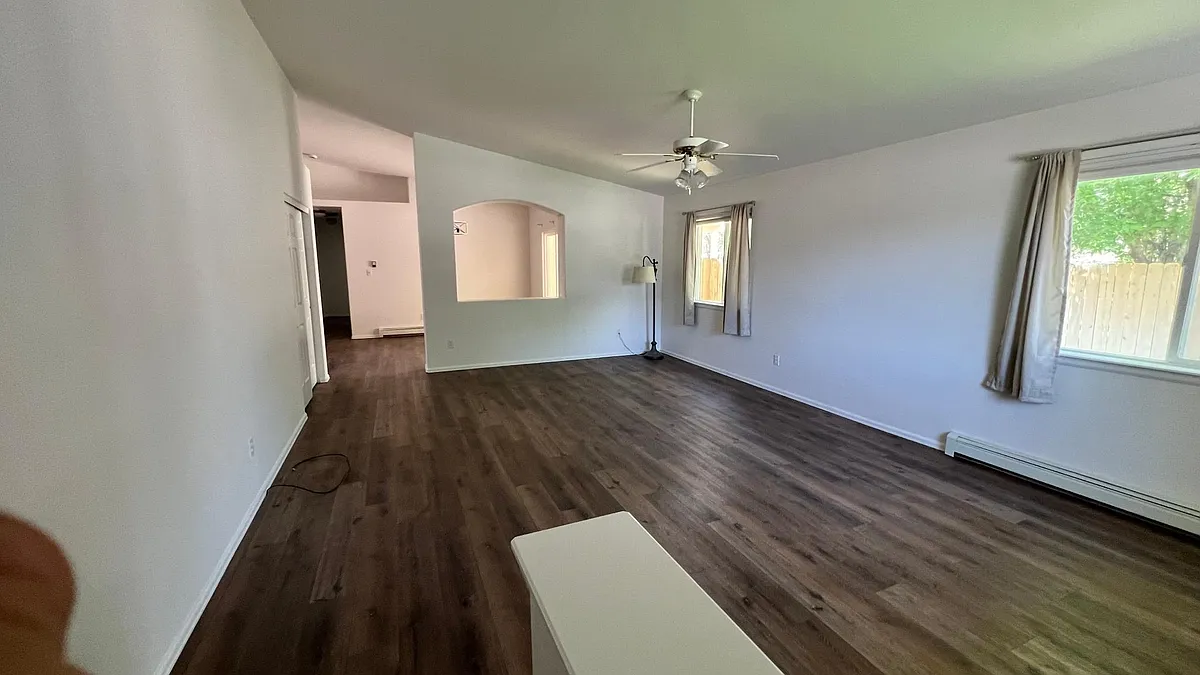 Building Photo - 511 Quebec Ct