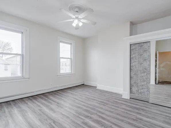 37 Pamrapo Avenue image 8 of 13