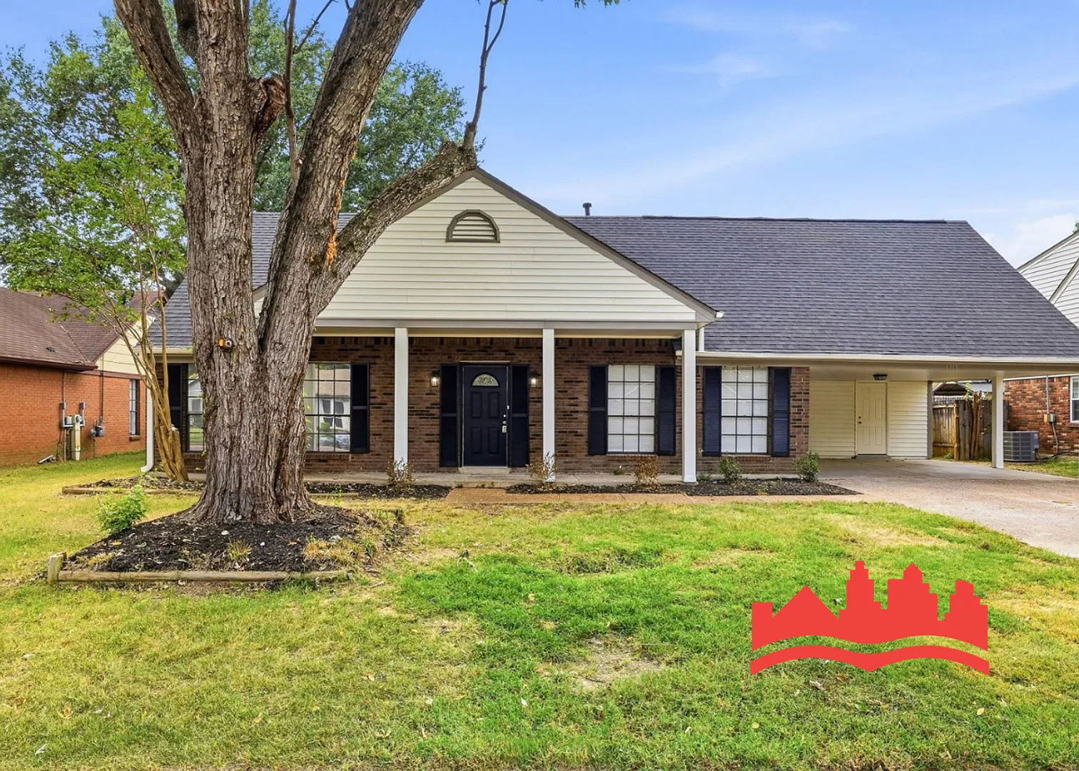 Welcome to 3915 Clover Hill Dr! — Photo 1