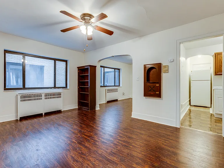 2915 Belrose Ave #203 — Photo 6