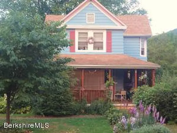 119 Old Pleasant St, Lee, MA 01238