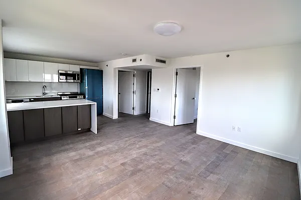 Rented by Abba Realty Associates INC | media 4