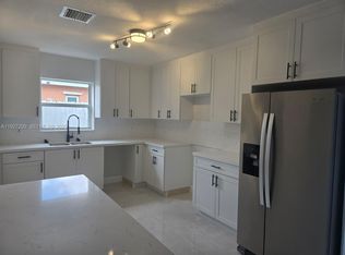 Linwood Gardens No 1, Hollywood, FL 33024