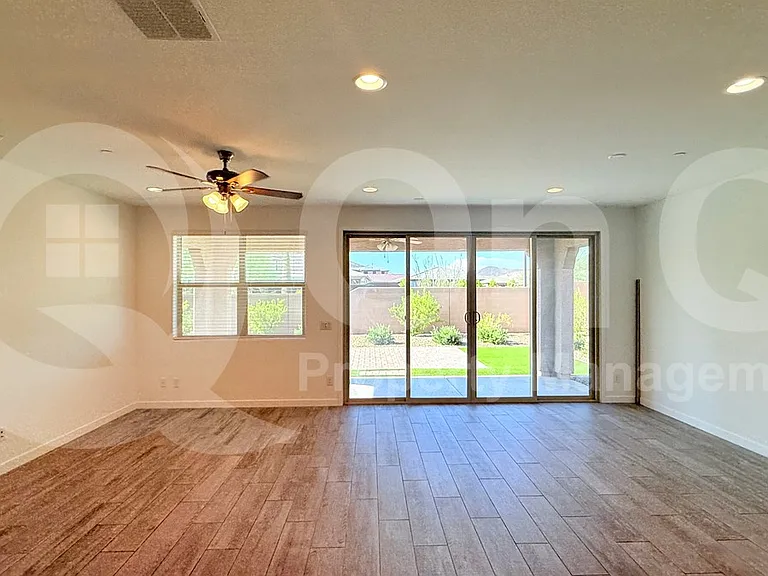 12414 W Calle De Baca — Photo 11