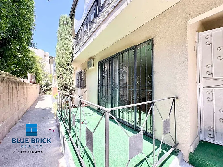 1411 N Curson Ave #2 — Photo 11