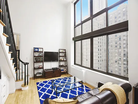 Sold by Sotheby's International Realty | media 10