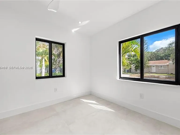 8246 NE 2nd Ct — Photo 24