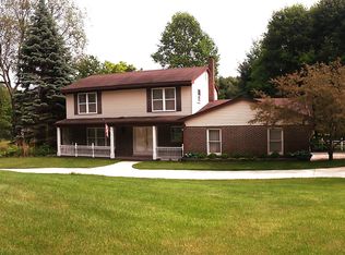 8185 Benny Ln, White Lake, MI