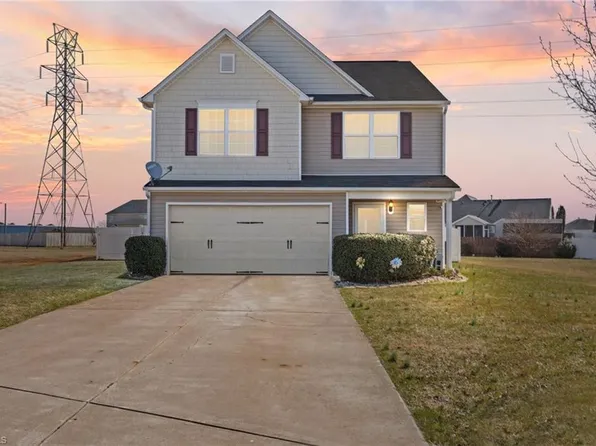 4336 Wyoming Ct, Thomasville, NC 27360