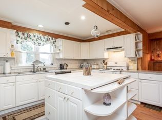 54 Sconticut Neck Rd, Fairhaven, MA 02719