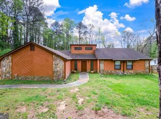 5228 Rockbridge Dr, Stone Mountain, GA 30087