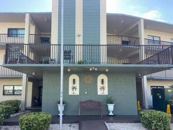 7951 58th Ave N Unit 207, Saint Petersburg, FL 33709
