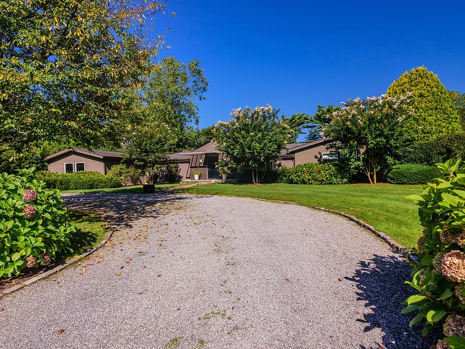 1st image of 25 Holly Ln