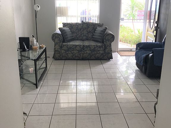 3rd image of 4010 Spoonbill Ave