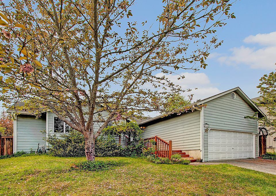 1st image of 9728 9th St SE