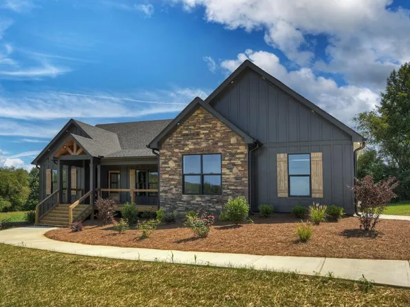 2490 New Hope Rd, Morganton, GA 30560