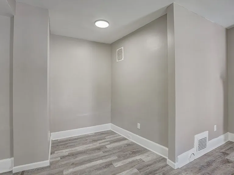5211 Montgomery Rd #C — Photo 7