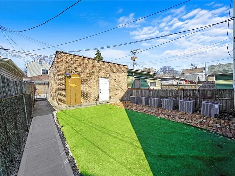 1226 W 31st Pl #3R — Photo 17