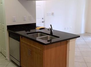 6386 Emerald Dunes Dr APT 207, Royal Palm Beach, FL 33411