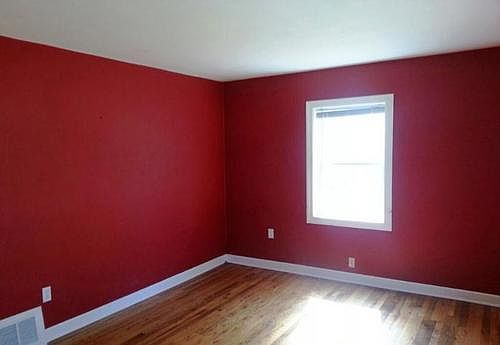 3rd image of 2120 Welworth Ave