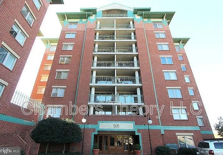 505 E Braddock Rd #407 — Photo 1