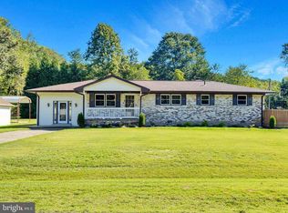 6410 Warren C Eller Dr, La Plata, MD 20646