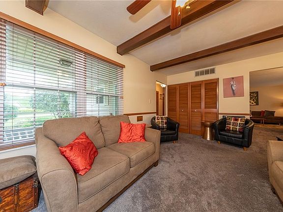 5th image of 32830 Arlesford Dr