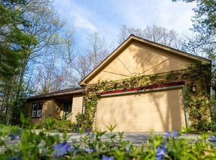 6536 Pine Knolls Dr, Traverse City, MI 49686