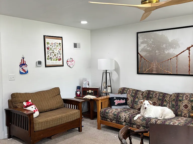 408 S Yale St — Photo 3