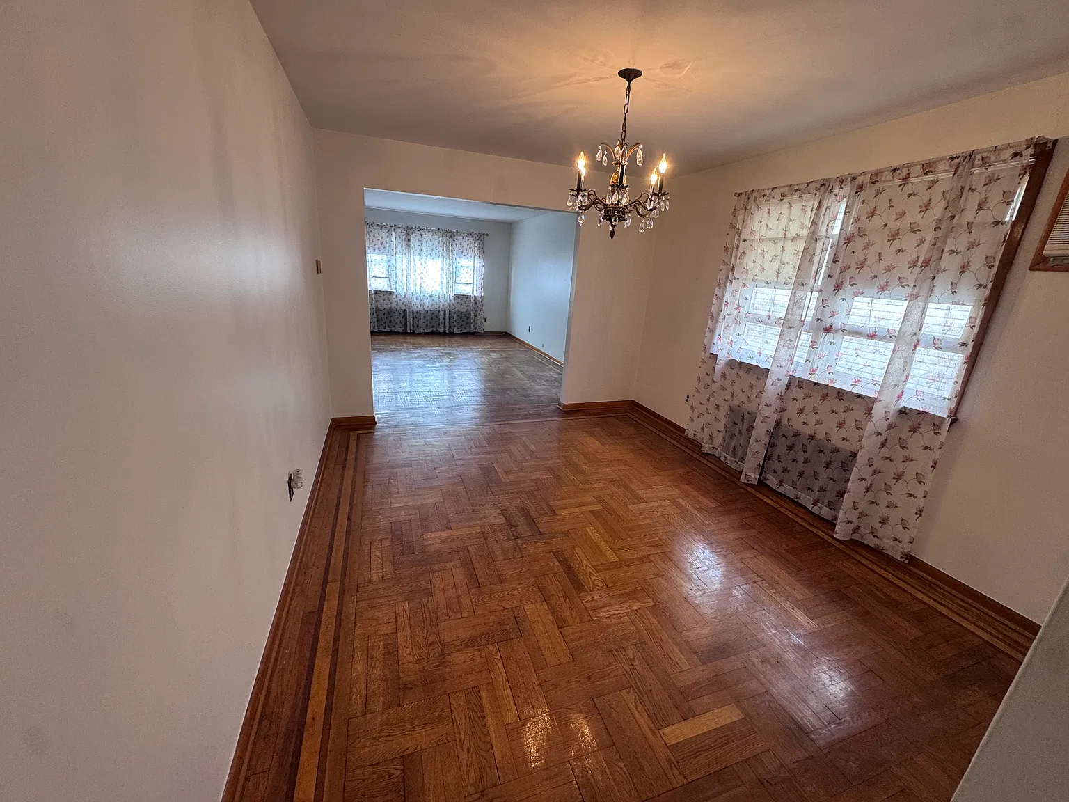 2 bed, 1500 sqft, $2,000 — Photo 4