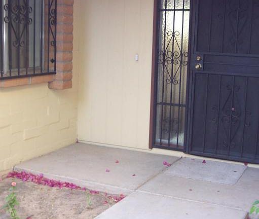 3rd image of 4227 E La Cienega Dr