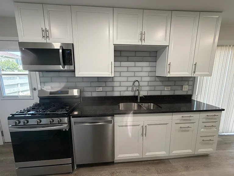 446 Wyeth Cir — Photo 11