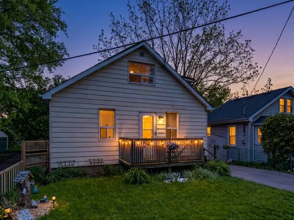 162 College Ave, Oshawa, ON L1J 1R4