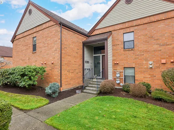 11992 SW Royalty Ct APT 10, King City, OR 97224