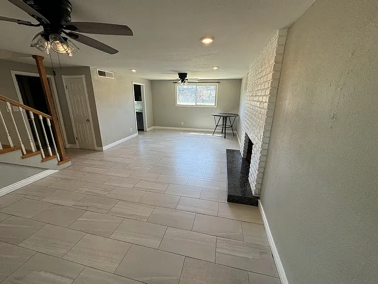 1107 E Broadmor Dr — Photo 17