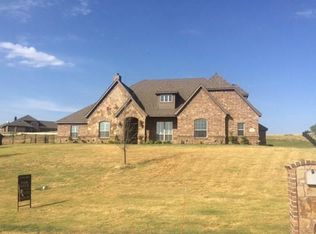 10417 San Simeon Ln, Fort Worth, TX 76179