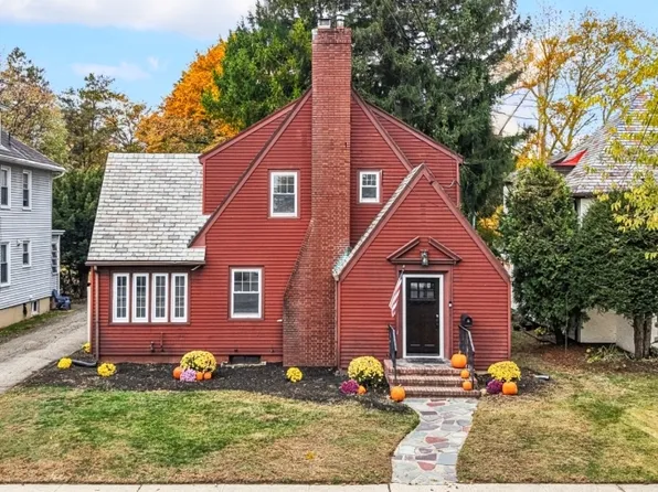 8 N Elk Ave, Dover Town, NJ 07801