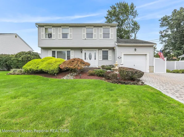 22 Bedle Road, Hazlet, NJ 07730