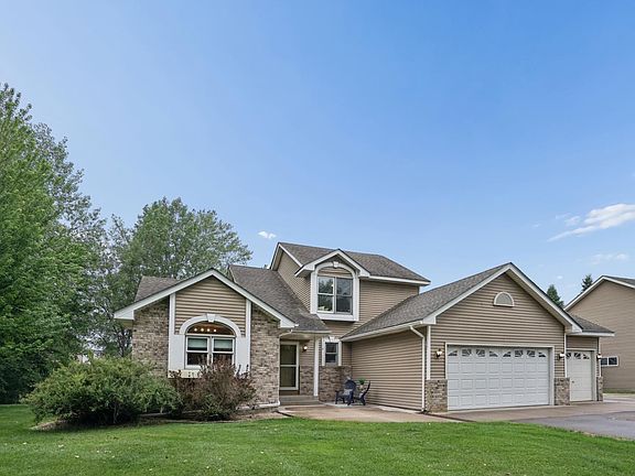 2nd image of 885 Katydid Ln NE