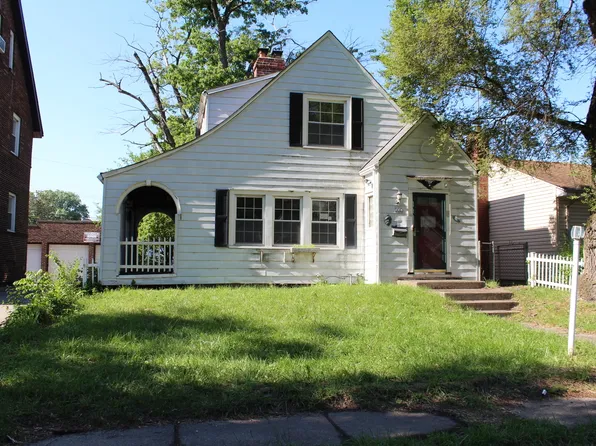 306 Elizabeth St, Calumet City, IL 60409