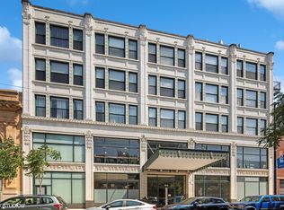 4715 N Racine Ave APT 405, Chicago, IL 60640